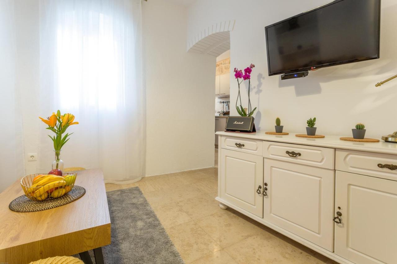 Apartment Lola - Zf Hvar *